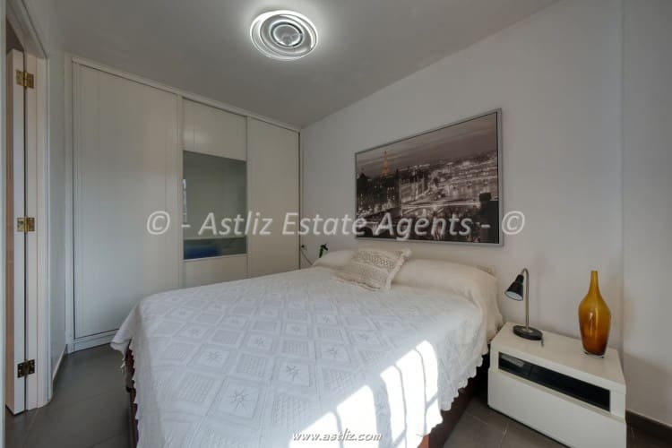 2 Zimmer Apartment zu verkaufen in Puerto Santiago mit Pool Garage - 231.000 € (Ref: 10174726)