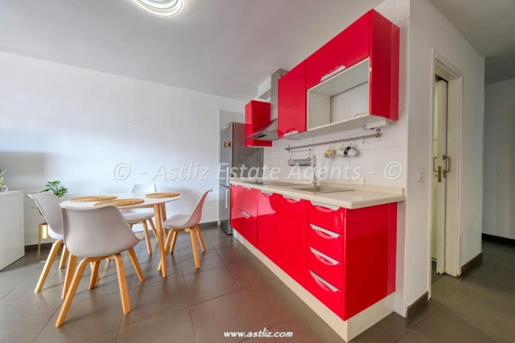 2 Zimmer Apartment zu verkaufen in Puerto Santiago mit Pool Garage - 231.000 € (Ref: 10174726)