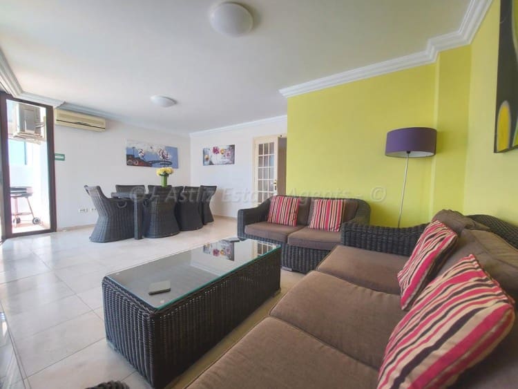 3 soveværelse Villa til salg i Los Gigantes med swimmingpool - € 545.000 (Ref: 6243335)