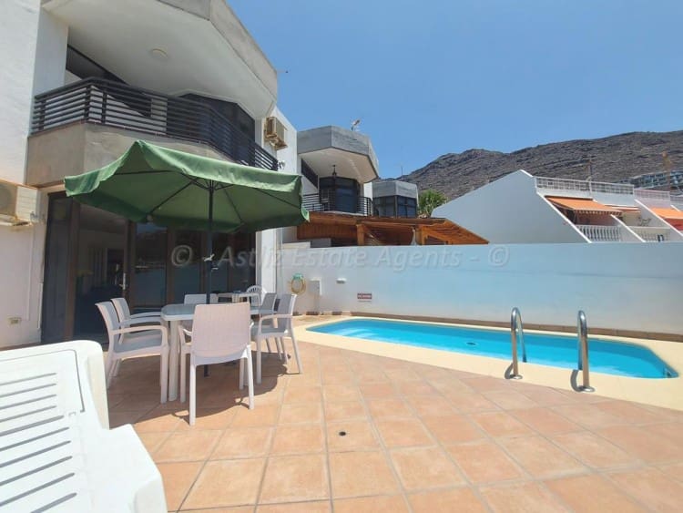 3 soveværelse Villa til salg i Los Gigantes med swimmingpool - € 545.000 (Ref: 6243335)