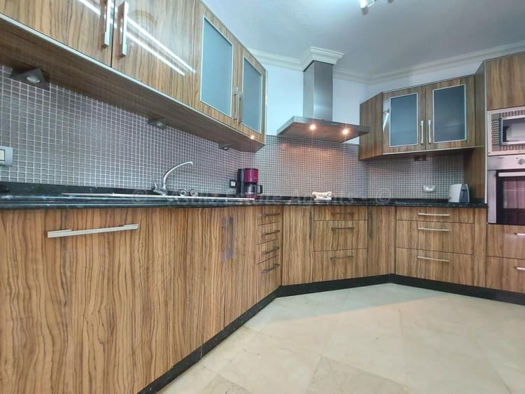 3 soveværelse Villa til salg i Los Gigantes med swimmingpool - € 545.000 (Ref: 6243336)