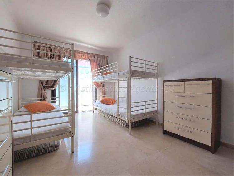 3 soveværelse Villa til salg i Los Gigantes med swimmingpool - € 545.000 (Ref: 6243336)