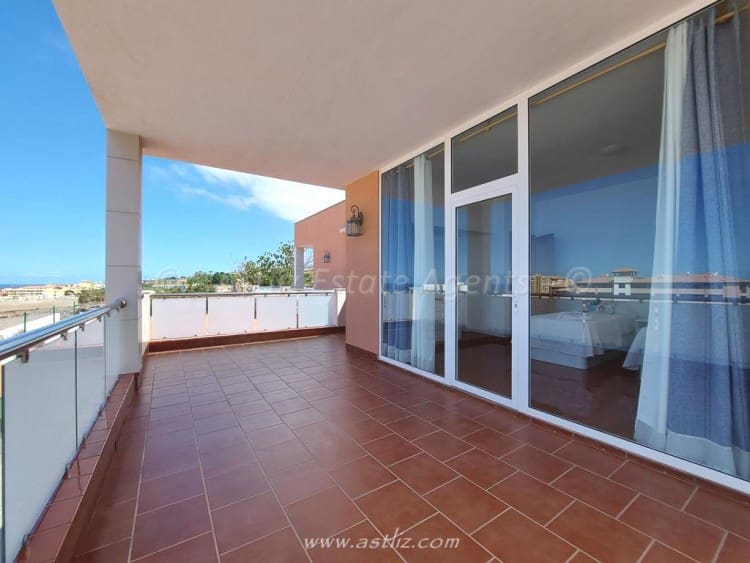 4 soverom Villa til salgs i Playa Paraiso med garasje - € 1 400 000 (Ref: 6917571)