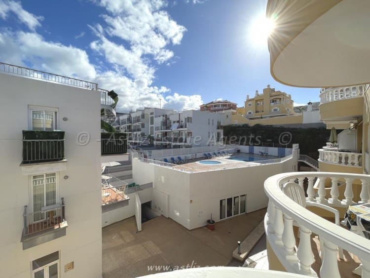 2 soveværelse Lejlighed til salg i Puerto Santiago med swimmingpool - € 280.000 (Ref: 7329694)