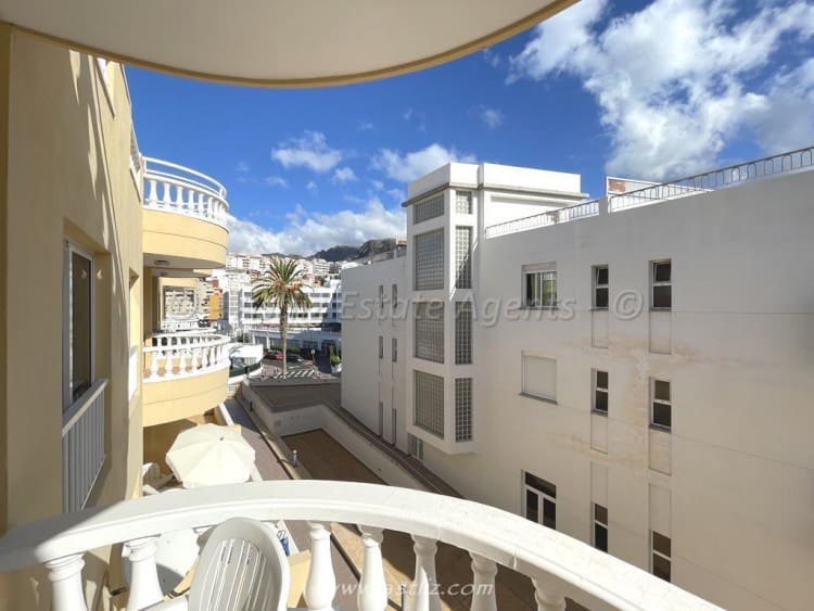 2 soveværelse Lejlighed til salg i Puerto Santiago med swimmingpool - € 280.000 (Ref: 7329694)