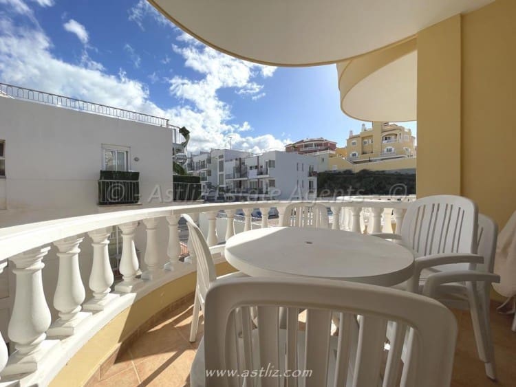2 soveværelse Lejlighed til salg i Puerto Santiago med swimmingpool - € 280.000 (Ref: 7329694)