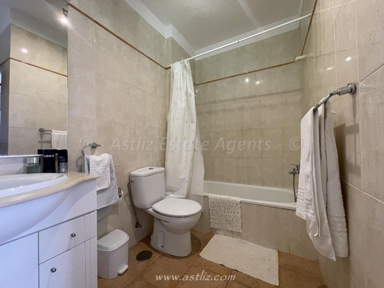 2 soveværelse Lejlighed til salg i Puerto Santiago med swimmingpool - € 280.000 (Ref: 7329694)