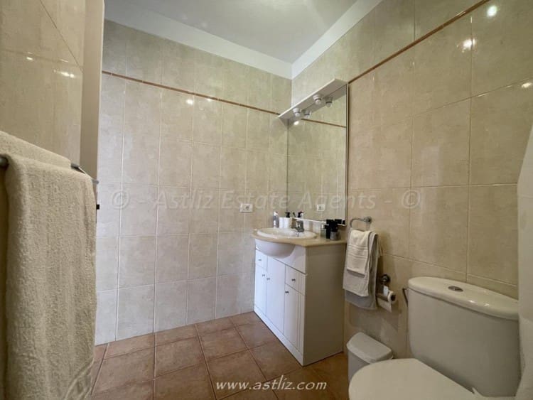 2 soveværelse Lejlighed til salg i Puerto Santiago med swimmingpool - € 280.000 (Ref: 7329694)