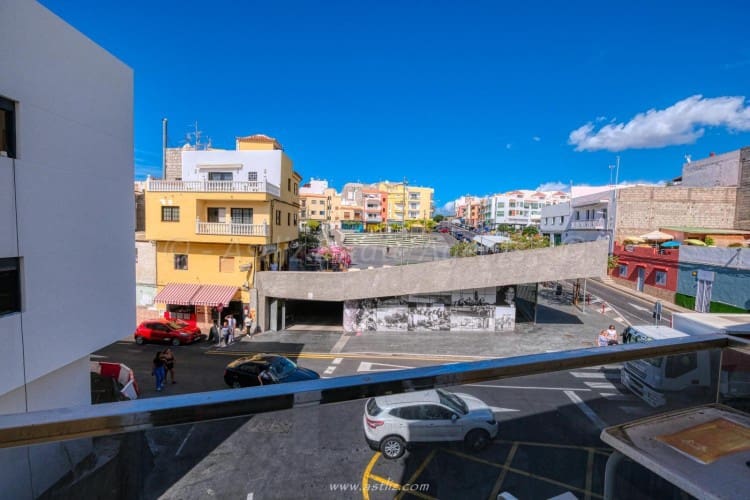 2 bedroom Apartment for sale in Playa San Juan - € 330,000 (Ref: 7856464)