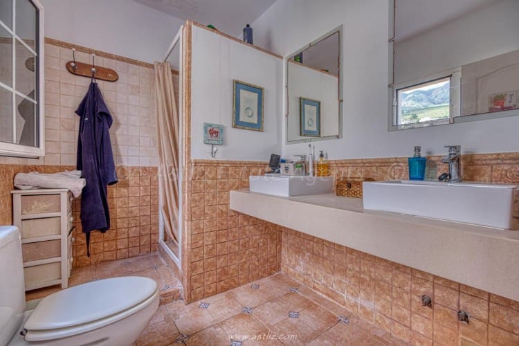 5 soveværelse Villa til salg i Adeje - € 750.000 (Ref: 8038886)