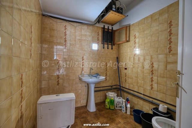 Kommersiell til salgs i Los Gigantes, Santiago del Teide - € 280 000 (Ref: 8246837)