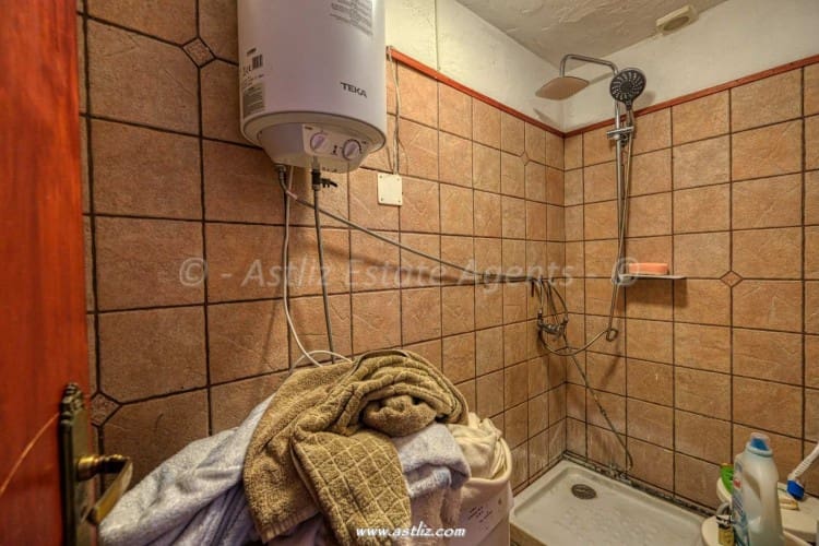 Kommersiell til salgs i Los Gigantes - € 280 000 (Ref: 8246837)