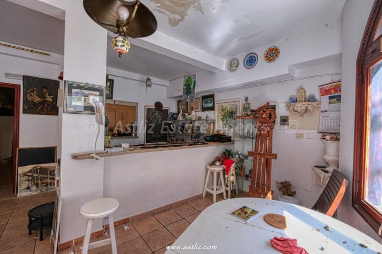 Kommersiell til salgs i Los Gigantes - € 280 000 (Ref: 8246837)