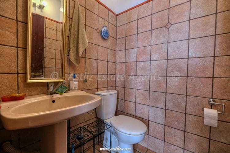 Kommersiell til salgs i Los Gigantes - € 280 000 (Ref: 8246837)