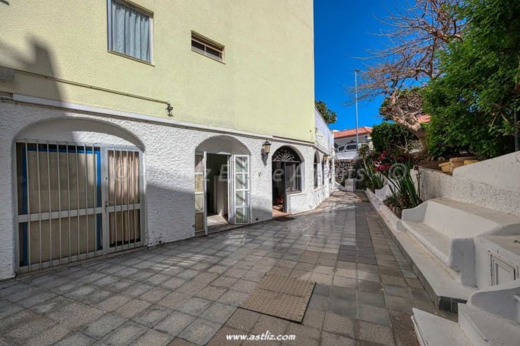 Kommersiell til salgs i Los Gigantes - € 280 000 (Ref: 8246837)