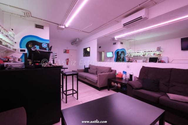 Local Commercial à vendre à Playa de las Americas, Arona - 70 000 € (Ref: 8433861)