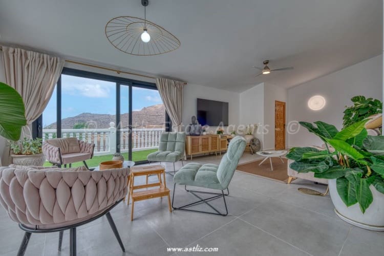 5 soverom Villa til salgs i Los Gigantes med svømmebasseng - € 1 950 000 (Ref: 8518536)