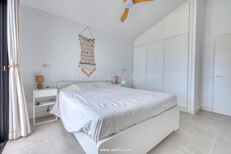 5 soverom Villa til salgs i Los Gigantes med svømmebasseng - € 1 950 000 (Ref: 8518536)