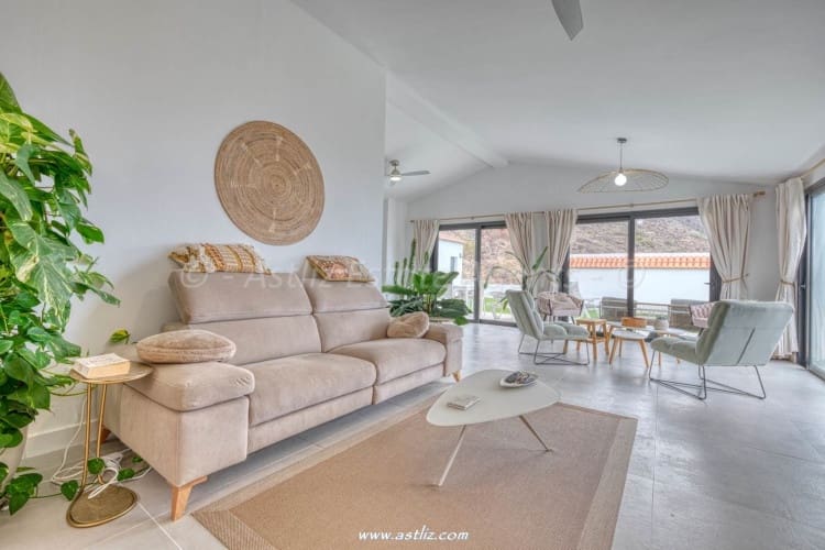 5 soverom Villa til salgs i Los Gigantes med svømmebasseng - € 1 950 000 (Ref: 8518536)