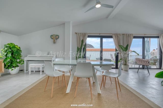 5 chambre Villa/Maison à vendre à Los Gigantes, Santiago del Teide avec piscine - 1 950 000 € (Ref: 8518536)