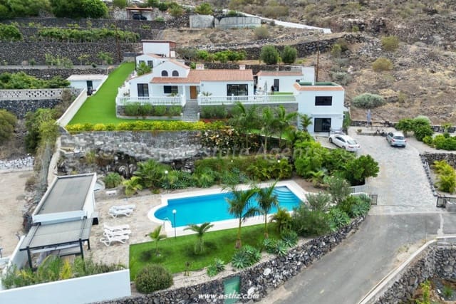 5 chambre Villa/Maison à vendre à Los Gigantes, Santiago del Teide avec piscine - 1 950 000 € (Ref: 8518536)