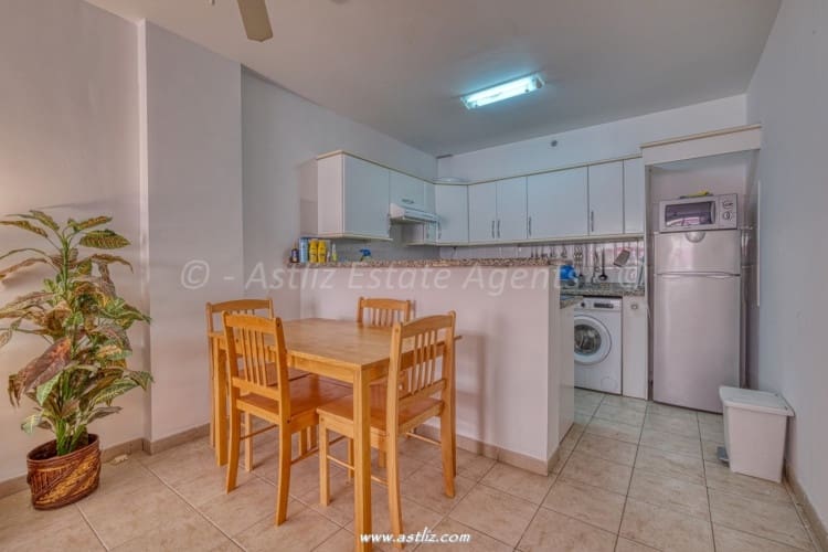 2 bedroom Apartment for sale in Puerto Santiago with pool - € 239,000 (Ref: 8533199)