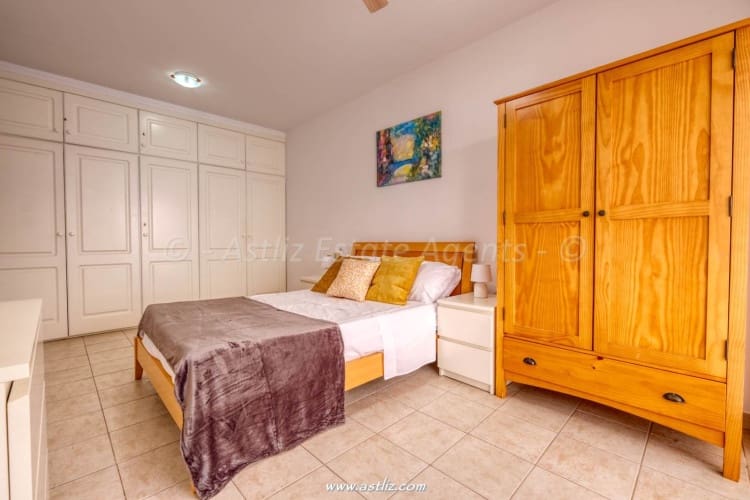 2 bedroom Apartment for sale in Puerto Santiago with pool - € 239,000 (Ref: 8533199)