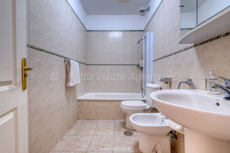 2 bedroom Apartment for sale in Puerto Santiago with pool - € 239,000 (Ref: 8533199)