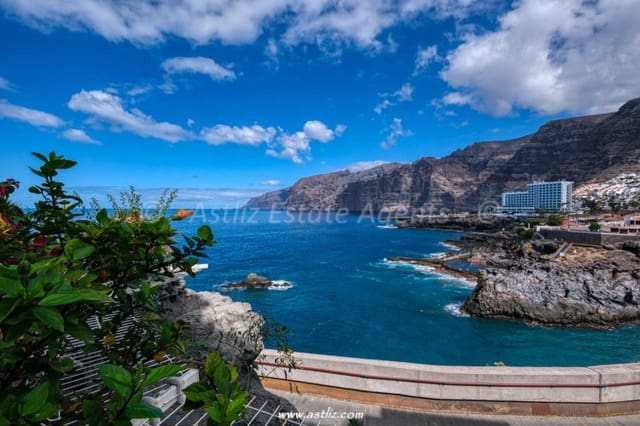 2 sypialnia Apartament na sprzedaż w Los Gigantes, Santiago del Teide - 625 000 € (Ref: 8596541)