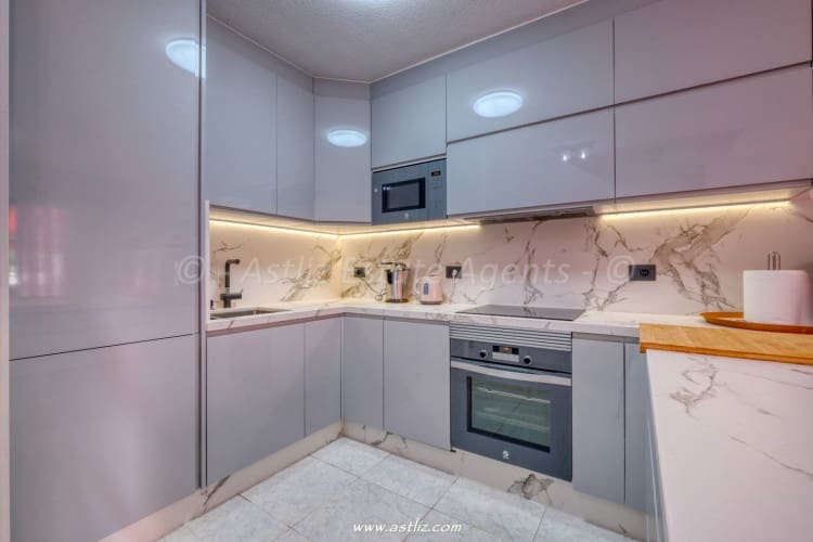 2 sypialnia Apartament na sprzedaż w Los Gigantes - 625 000 € (Ref: 8596541)