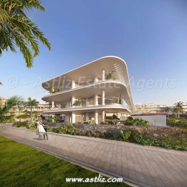2 bedroom Apartment for sale in Playa San Juan - € 950,000 (Ref: 8765006)