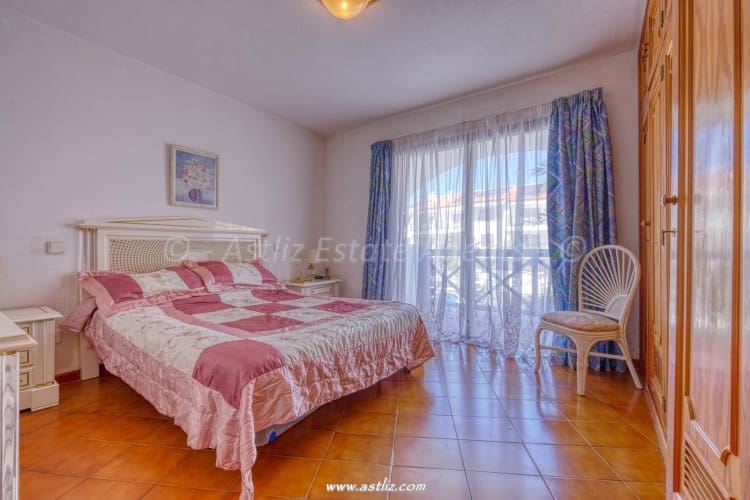 1 soveværelse Lejlighed til salg i Puerto Santiago med swimmingpool - € 290.000 (Ref: 8810880)