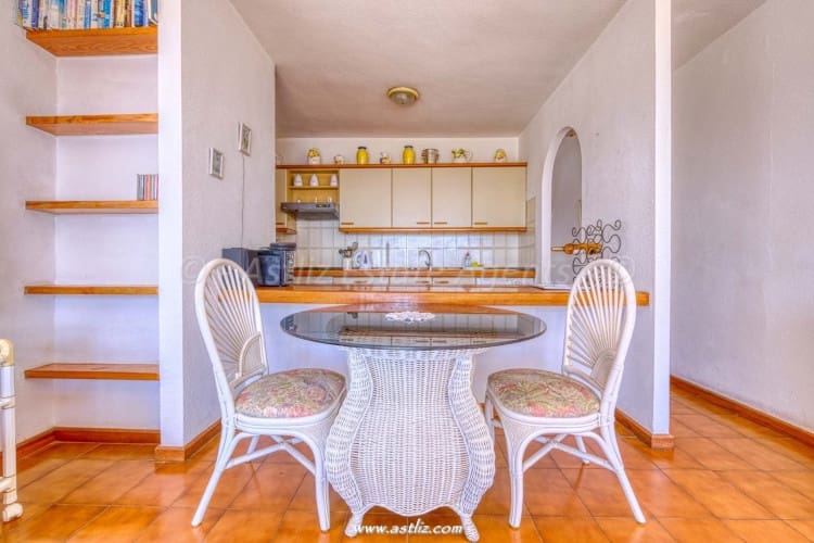 1 soveværelse Lejlighed til salg i Puerto Santiago med swimmingpool - € 290.000 (Ref: 8810880)