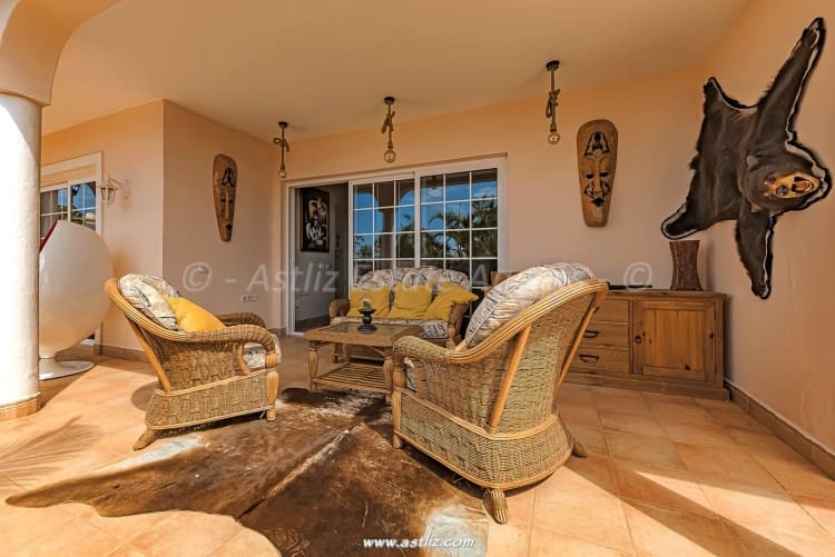 3 soverom Villa til salgs i Callao Salvaje med svømmebasseng - € 795 000 (Ref: 8901601)