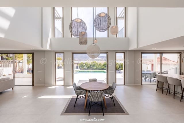 5 soverom Villa til salgs i La Caleta Adeje, Adeje med svømmebasseng - € 4 750 000 (Ref: 8904806)