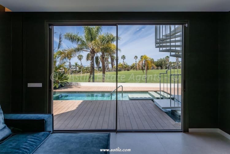 5 soverom Villa til salgs i Costa Adeje med svømmebasseng - € 4 750 000 (Ref: 8904806)