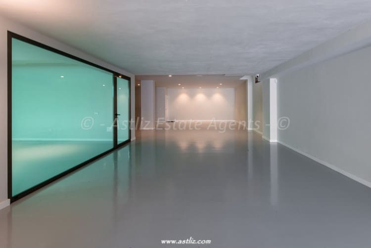 5 soverom Villa til salgs i Costa Adeje med svømmebasseng - € 4 750 000 (Ref: 8904806)