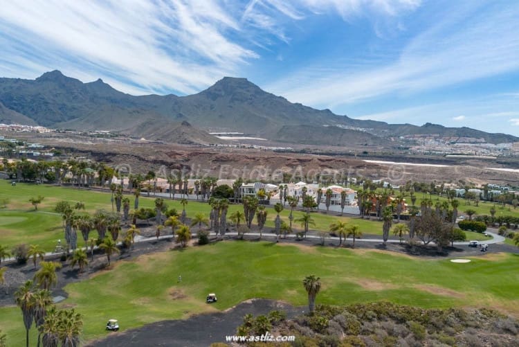 5 soverom Villa til salgs i Costa Adeje med svømmebasseng - € 4 750 000 (Ref: 8904806)