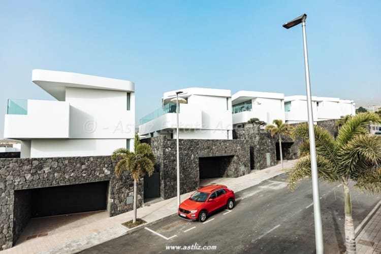 4 soverom Villa til salgs i Callao Salvaje med svømmebasseng - € 1 490 000 (Ref: 8913611)