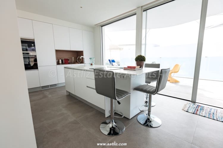 4 soverom Villa til salgs i Callao Salvaje med svømmebasseng - € 1 490 000 (Ref: 8913611)