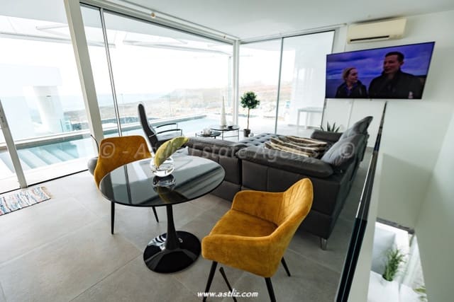 4 sovrum Villa till salu i Callao Salvaje, Adeje med pool - 1 490 000 € (Ref: 8913611)