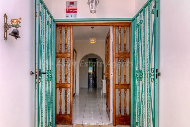 5 soveværelse Villa til salg i Callao Salvaje, Adeje med swimmingpool - € 1.130.000 (Ref: 8940936)