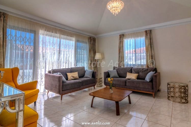 5 soverom Villa til salgs i Callao Salvaje med svømmebasseng - € 1 130 000 (Ref: 8940936)