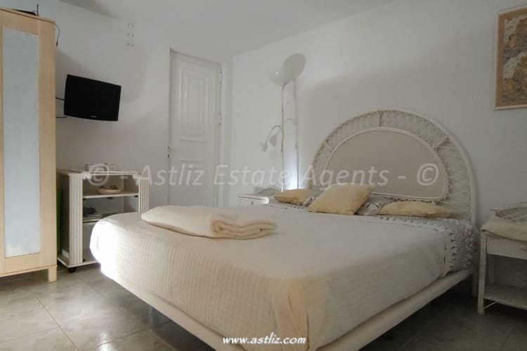 3 soverom Villa til salgs i Callao Salvaje - € 480 000 (Ref: 8953777)