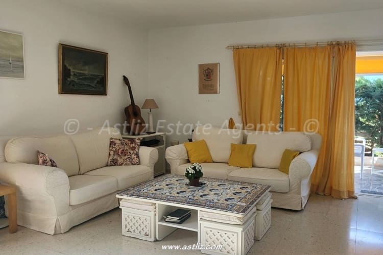 3 soverom Villa til salgs i Callao Salvaje - € 480 000 (Ref: 8953777)