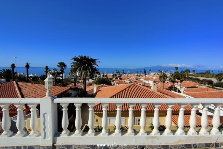 3 soverom Villa til salgs i Callao Salvaje - € 480 000 (Ref: 8953777)