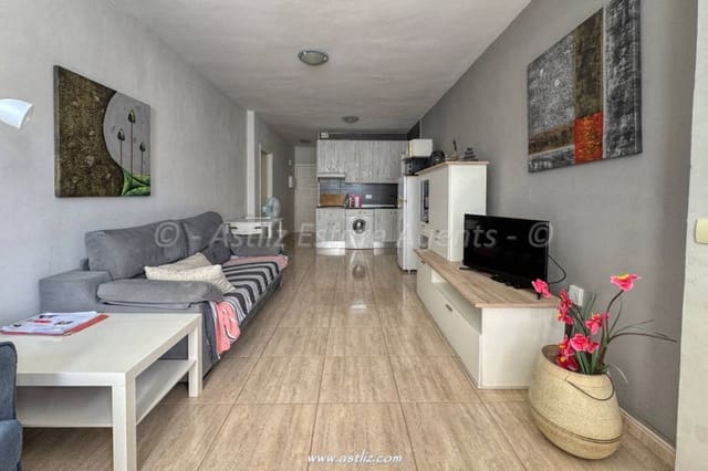 1 soverom Leilighet til salgs i Los Cristianos, Arona med svømmebasseng - € 235 000 (Ref: 9009944)