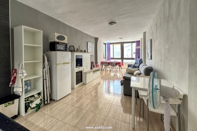 1 soverom Leilighet til salgs i Los Cristianos, Arona med svømmebasseng - € 235 000 (Ref: 9009944)