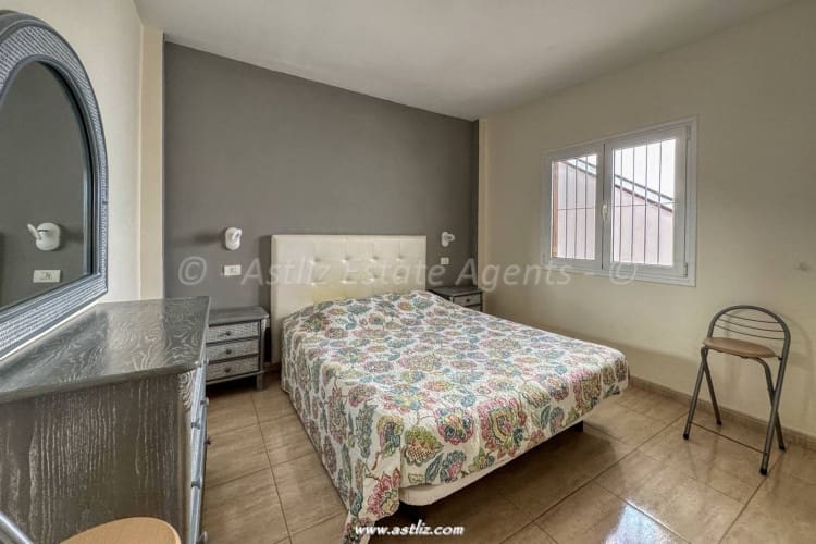 1 soverom Leilighet til salgs i Los Cristianos med svømmebasseng - € 235 000 (Ref: 9009944)