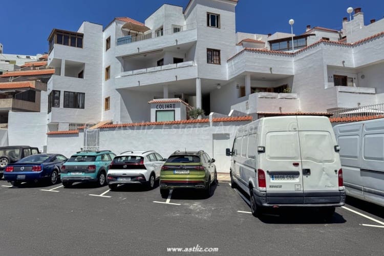 1 soverom Leilighet til salgs i Los Cristianos med svømmebasseng - € 235 000 (Ref: 9009944)